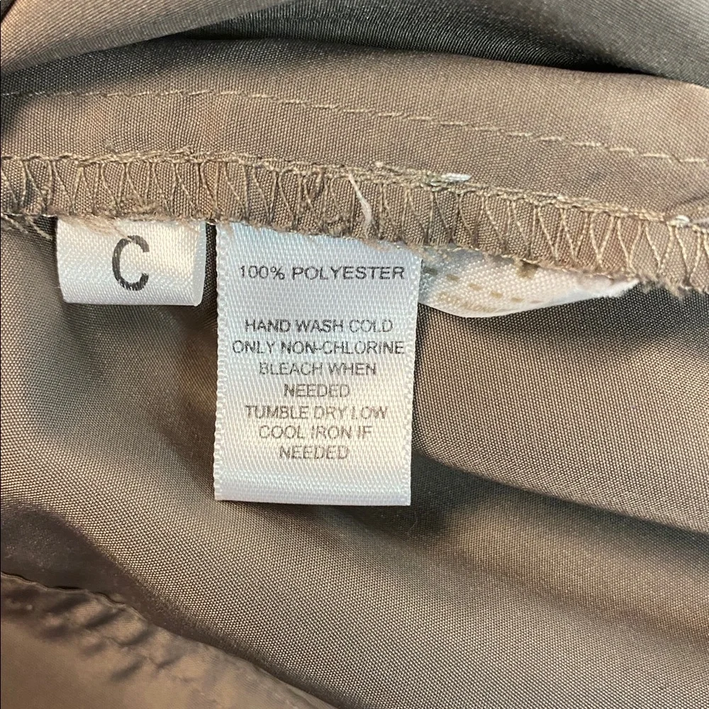 Ann Taylor Loft Satin Brown Sleeveless Top with Cream Sequins Size MP - Picture 9 of 9